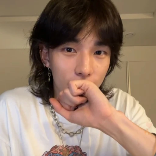 Hwang Hyunjin 🌷