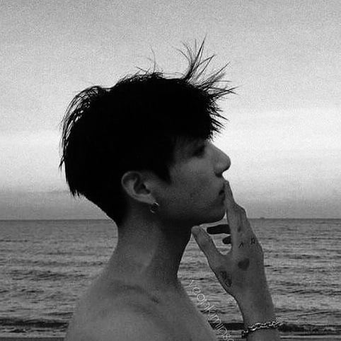 Jeon Jungkook …..