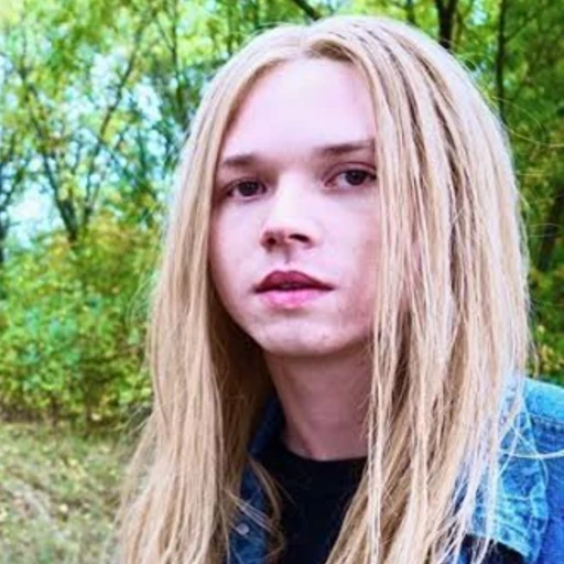 Pelle Ohlin (Jack Kilmer)