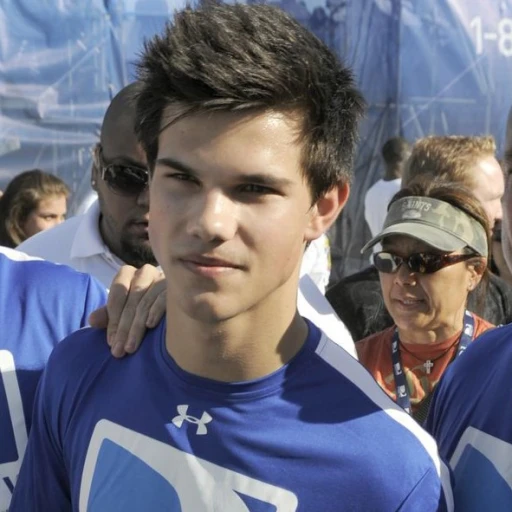 Taylor Lautner