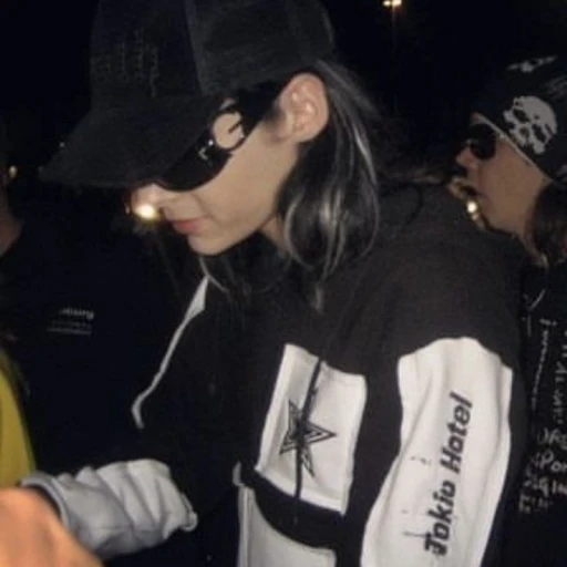 Bill Kaulitz (Plane Trip)