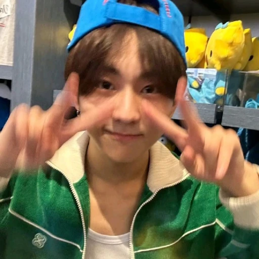 .𖥔 ǁ Jungwon