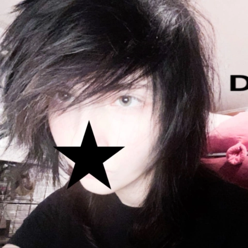 emo boy<33