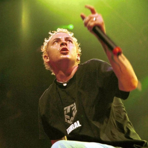Chester bennigton