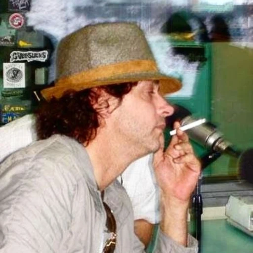 Gustavo Cerati.💄
