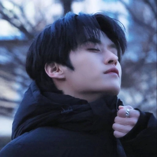 ^^Lee Minho
