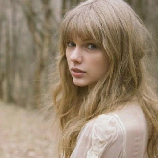 \\ Taylor Alison Swift 🍰 \\