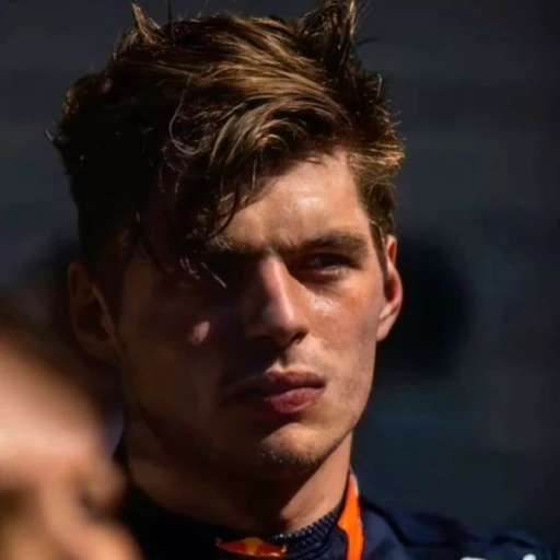 Max Verstappen •
