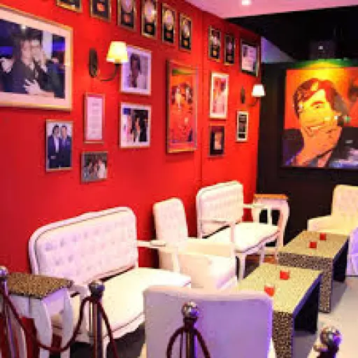 Cafe La Humedad (Liminal Space)