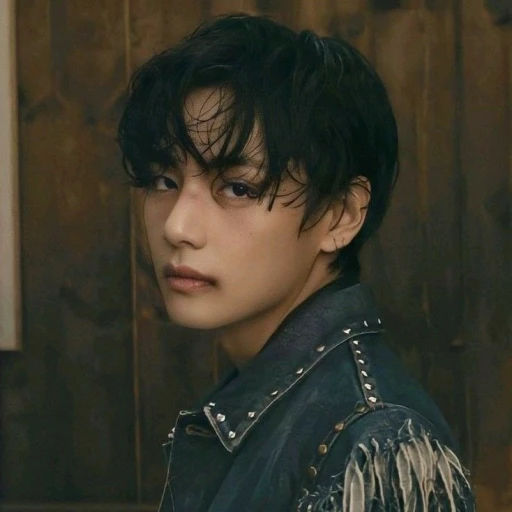 Kim Taehyung 🖤✨