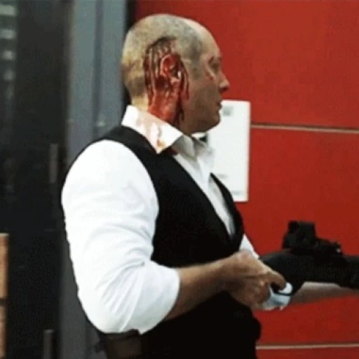 Raymond Reddington 🧟♂️
