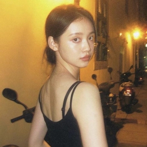 Alexandra Red