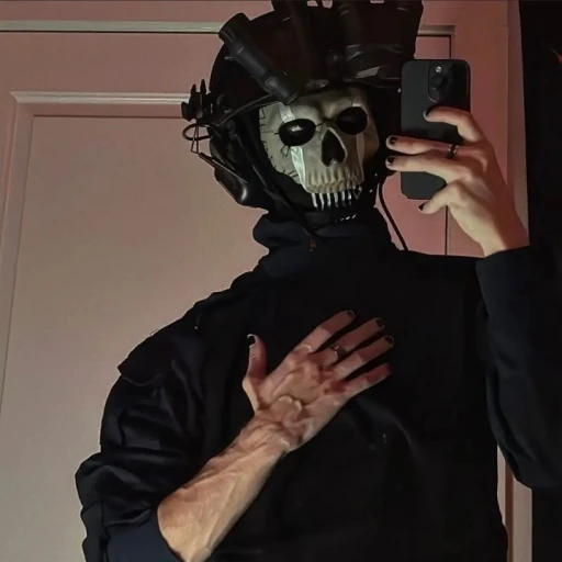 Simon "Ghost" Riley ✰