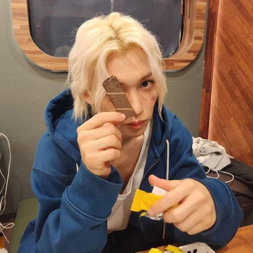 ✦ ࣪🖇️ 𓄼𓈒๋ || Lee Felix ¡! (🌻)