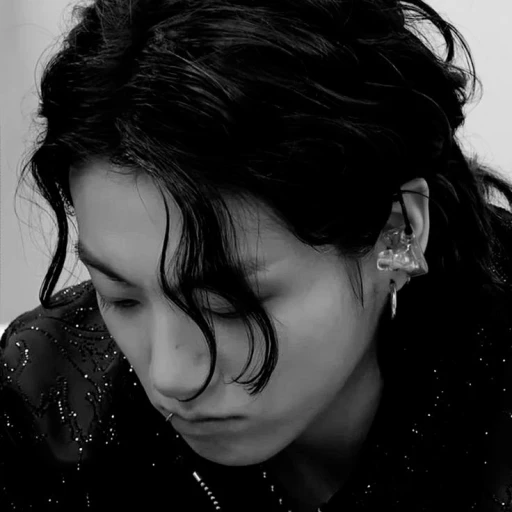 Jeon Jungkook⁴