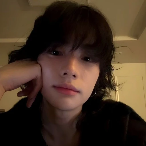 【💧】:hyunjin?...
