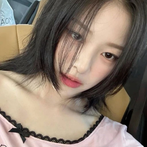 × Hyunjin ×