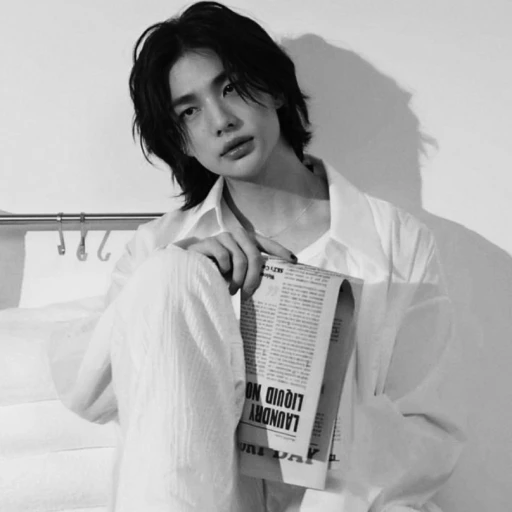 。•́ Hyunjin•̀。