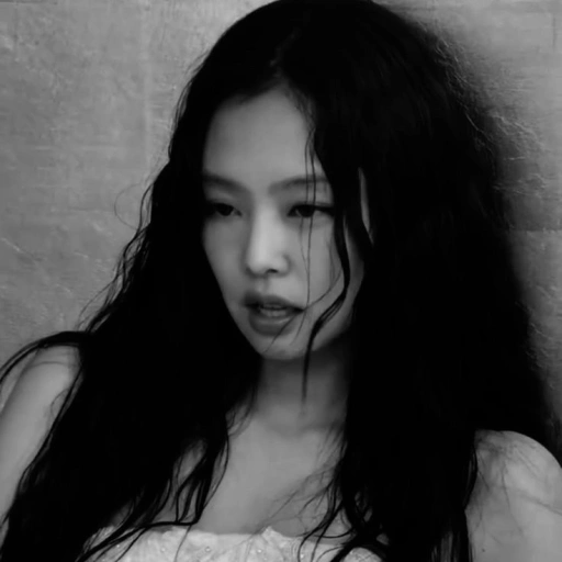 Jennie kim-lend me money