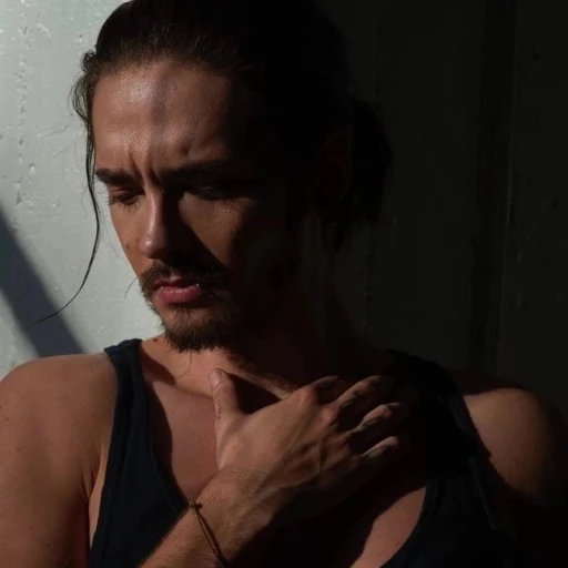 Tom Kaulitz (Why Did You Get Out of Bed?)