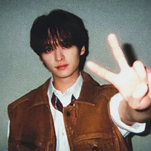 Lee know