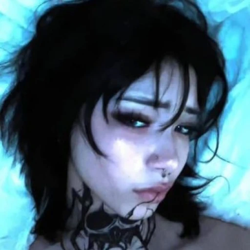 ㄔ — 𝐄velyn (Baldurs Gate).