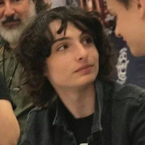 ◠Finn wolfhard◡