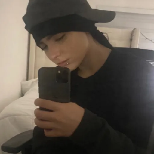 Tom Kaulitz! 16