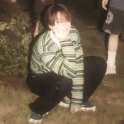 —— 𝓛ee 𝓜inho .