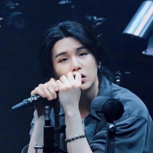 𝐌𝐢𝐧 𝐘𝐨𝐨𝐧𝐠𝐢 ⋯ ♡ᵎ