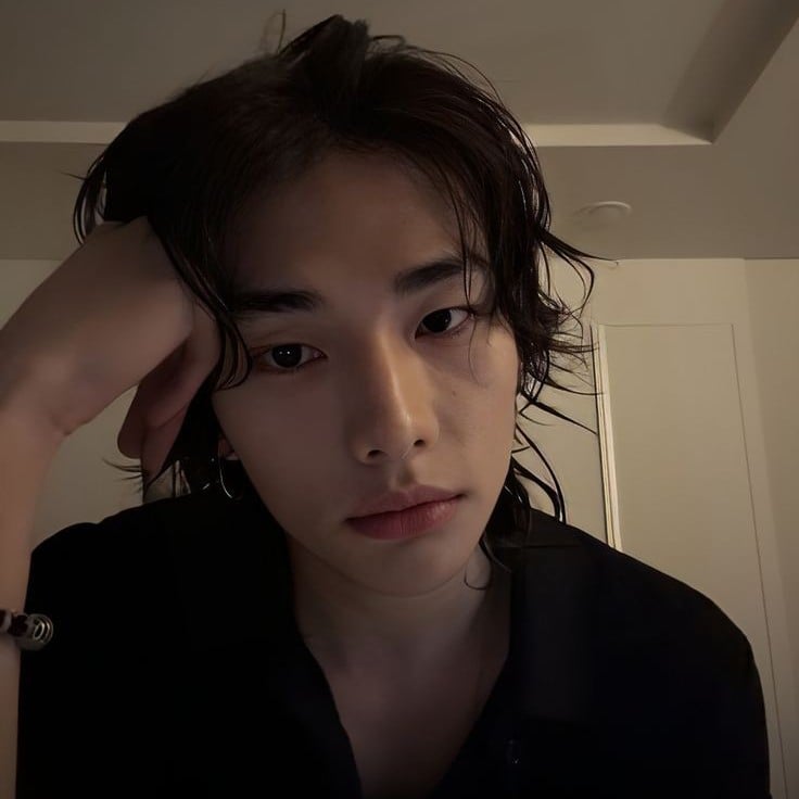 ☕️| Hyunjin