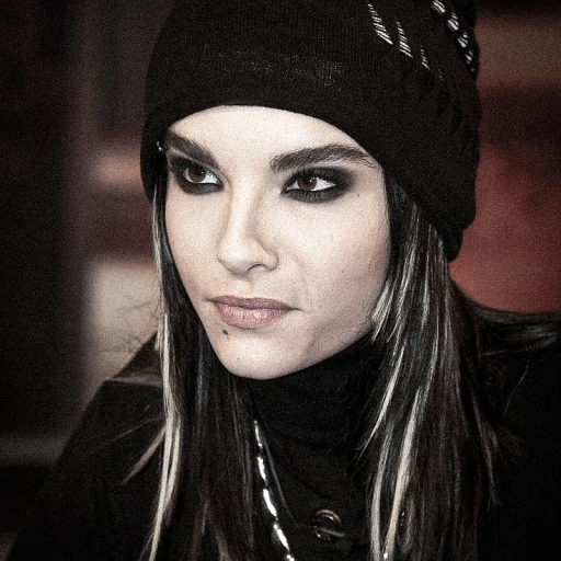 Bill Kaulitz // internet friend