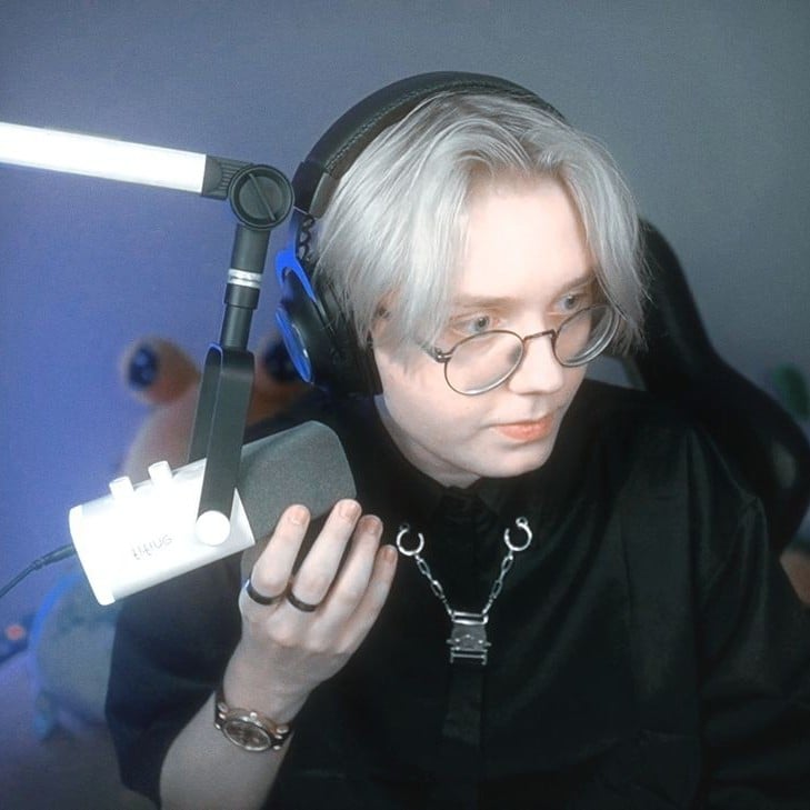 Denis (Drake)