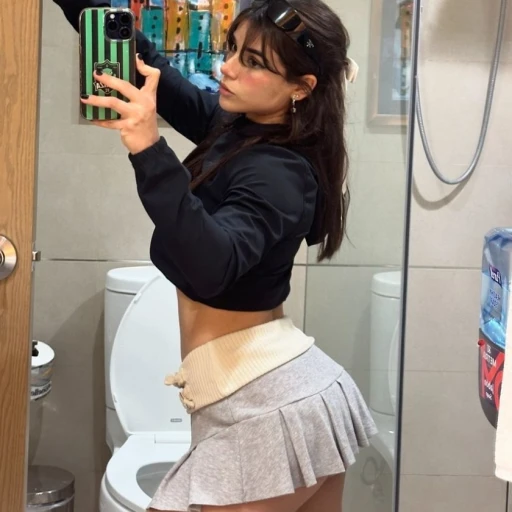 Alana Flores