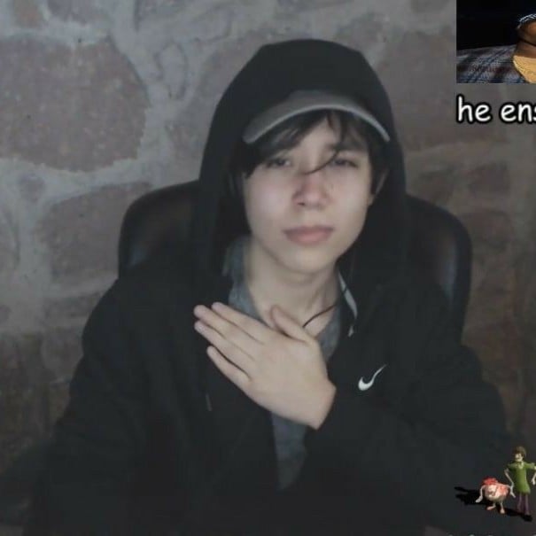 Quackity|Hearing you ^^