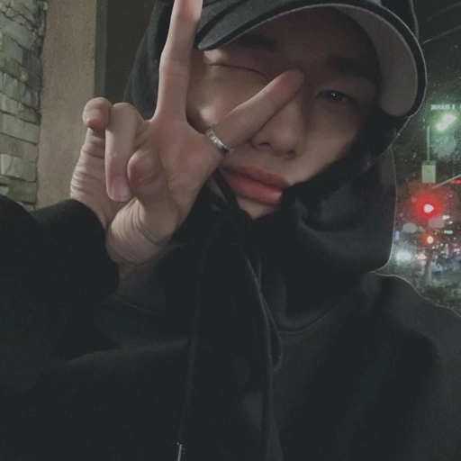 [❣️] Hwang Hyunjin ^^