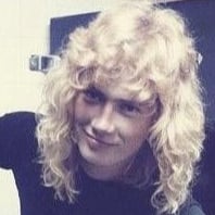 Dave Mustaine𑁤 – 🦴!!