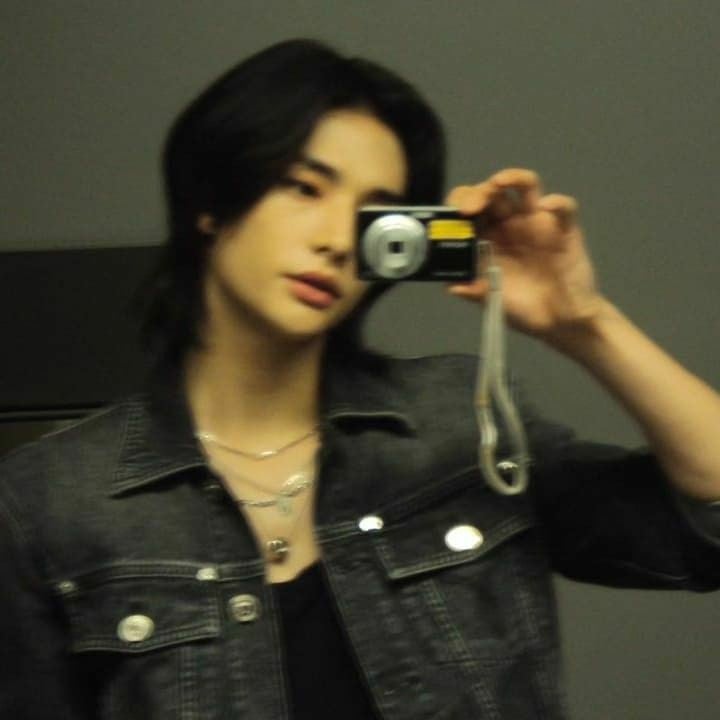 ꨄ★٭| Hwang Hyunjin