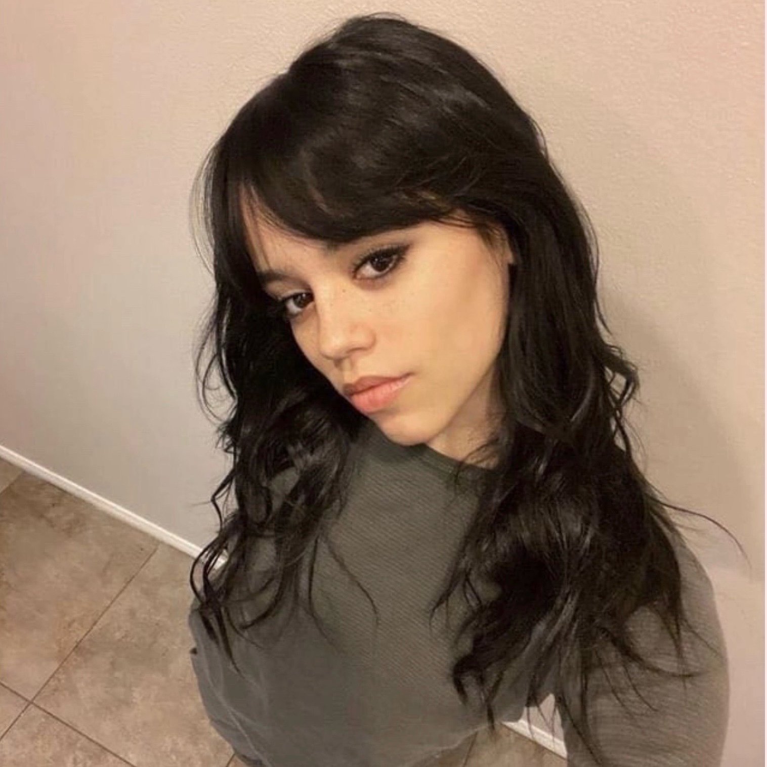 Jenna Ortega (massage)