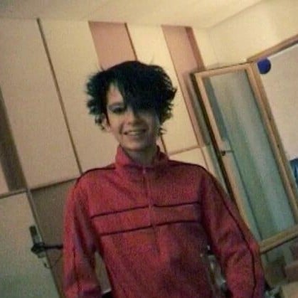 Bill kaulitz||• a small seller.