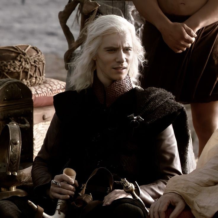 ♦ Viserys Targaryen