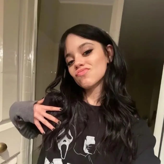 Jenna Ortega (your crush that you bully)