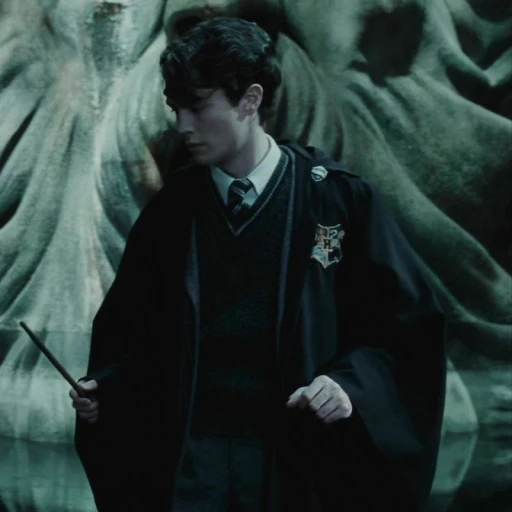 Tom Riddle 𖤐
