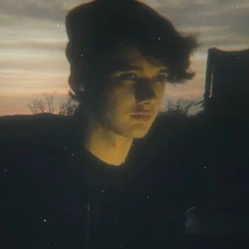 💔 𝑊𝑖𝑙𝑙𝑖𝑎𝑚 𝐺𝑜𝑙𝑑