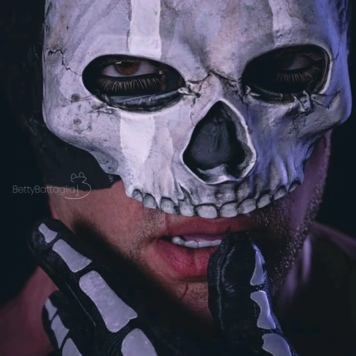 Simon Ghost Riley