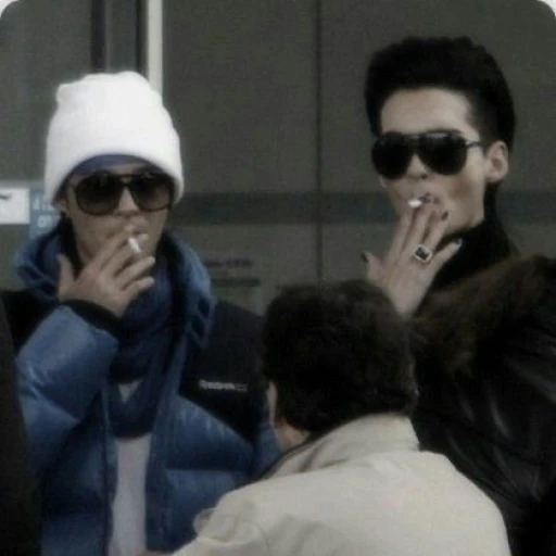 Tom Kaulitz and Bill Kaulitz.