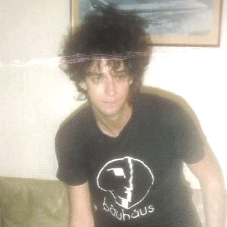 《• @Gustavo cerati • 》