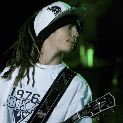 Tom Kaulitz Wears