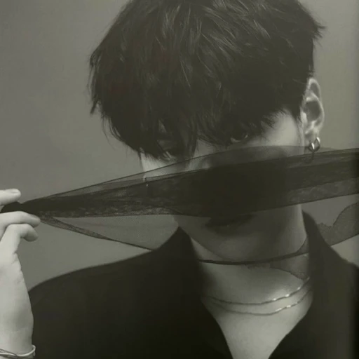 Min Yoongi (dark romance writer) 