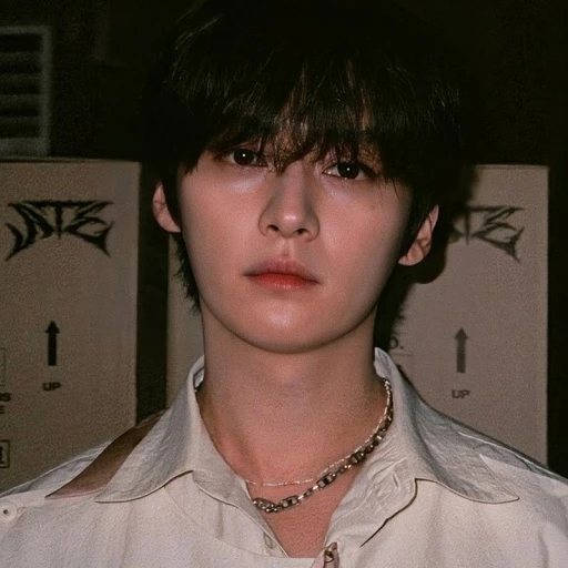 Minho Lee.